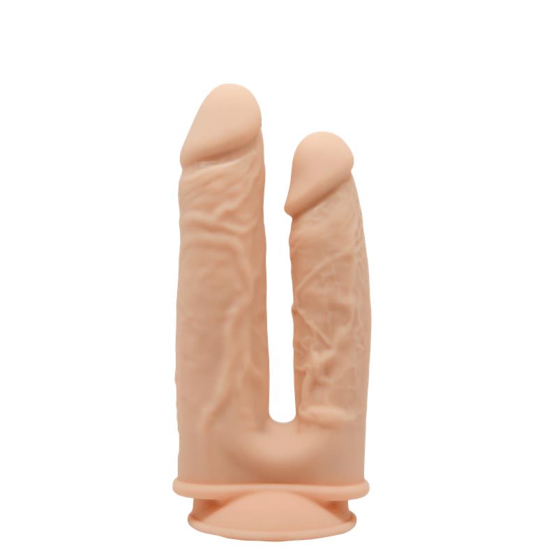 Dvigubas dildo su siurbtuku ir tikroviška tekstūra