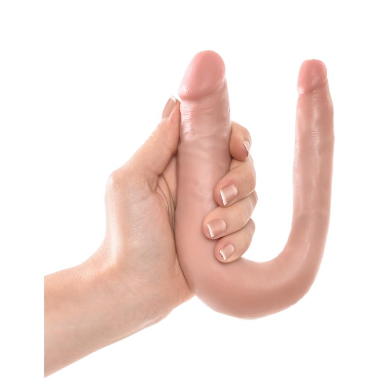 Tikroviškas dildo su siurbtuko pagrindu