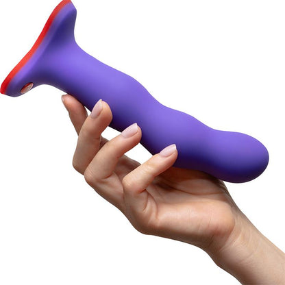 Dildo su svertiniais kamuoliukais – organiškas malonumas