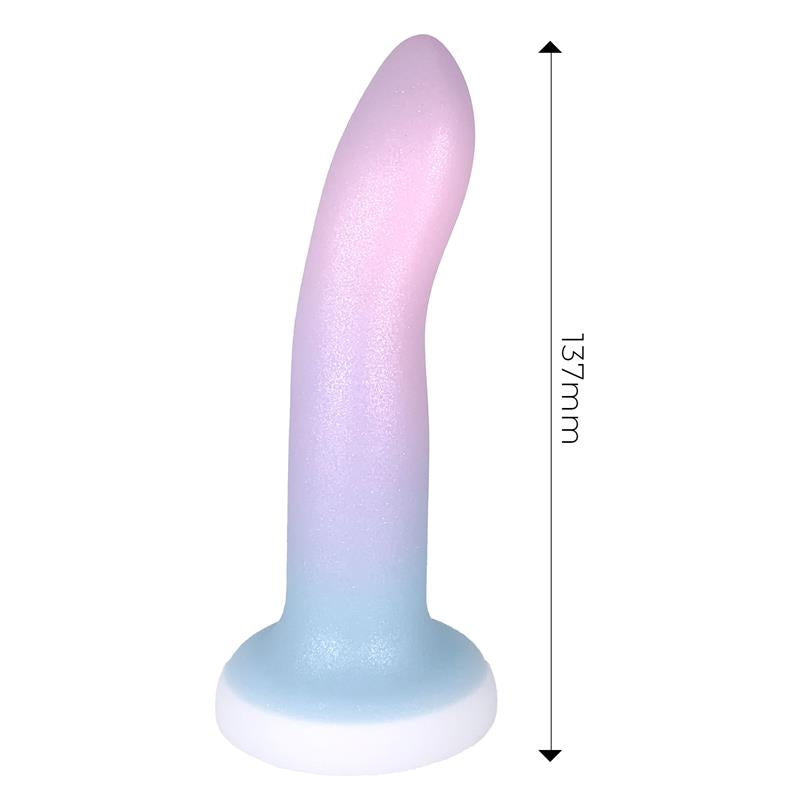Dildo su siurbtuku ir skysto silikono paviršiumi