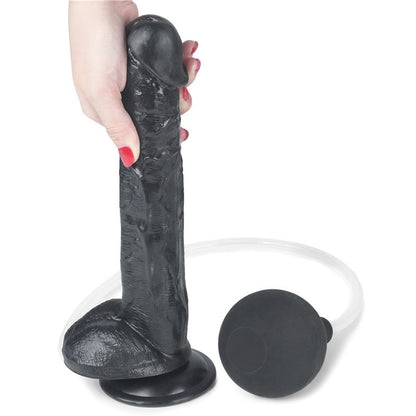 Dildo su purškimo funkcija ir siurbtuku