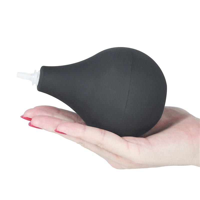 Purškiantis dildo su siurbtuku ir anatomiška forma