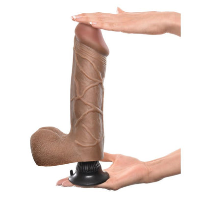 Vibruojantis dildo su stipriu siurbtuku