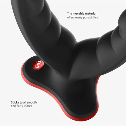 Šlifavimo dildo su siurbtuku ir tekstūruotu korpusu