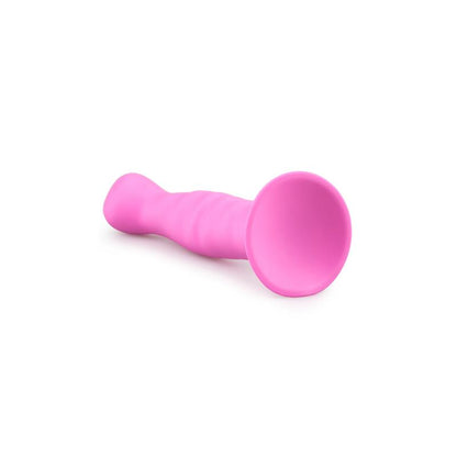 Analinis dildo su siurbtuku iš lanksčio silikono